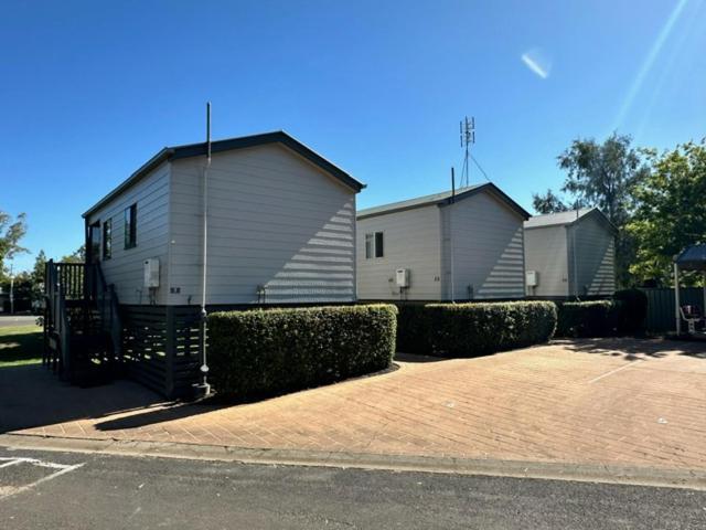 Dalby Tourist Park Hotel Exterior foto